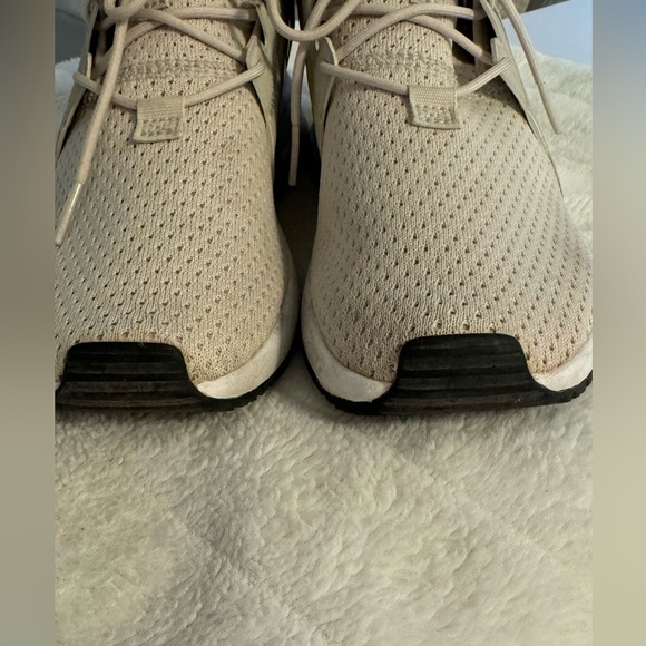 Big Kids Boys Adidas Beige Sneakers - Picture 4 of 6